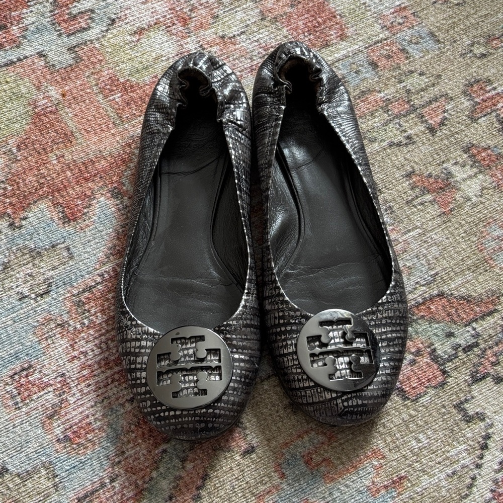 Tory Burch Textured Black Flats